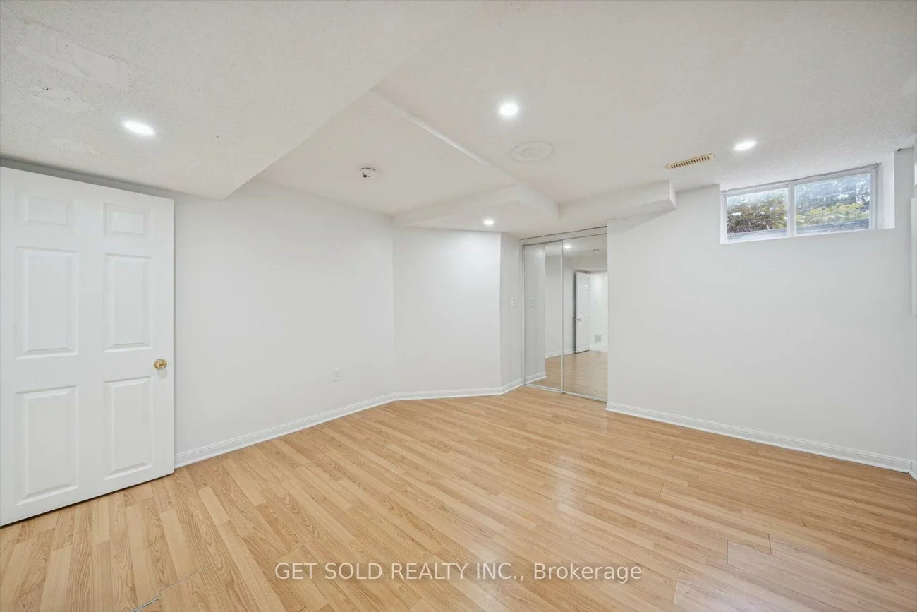 36, Field Thistle, Sandringham-Wellington, Brampton