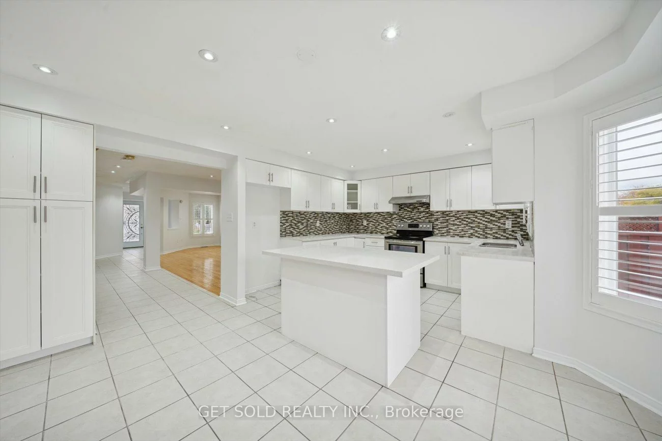 36, Field Thistle, Sandringham-Wellington, Brampton