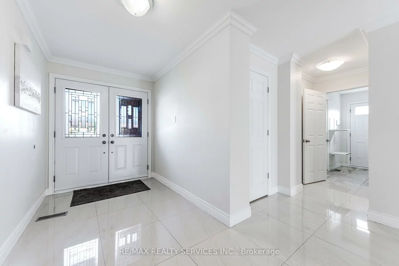10, St Mark, Northwood Park, Brampton
