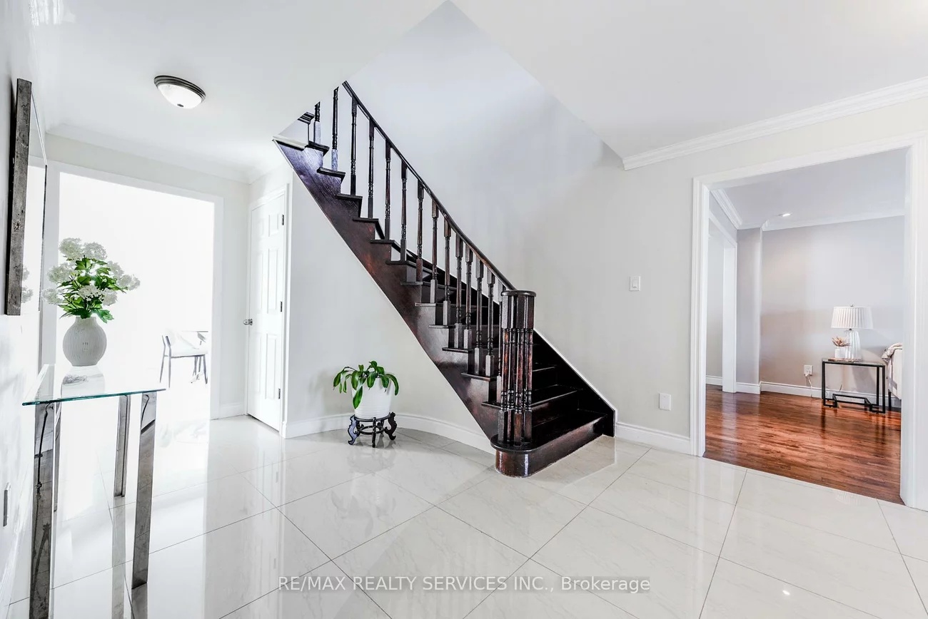 10, St Mark, Northwood Park, Brampton