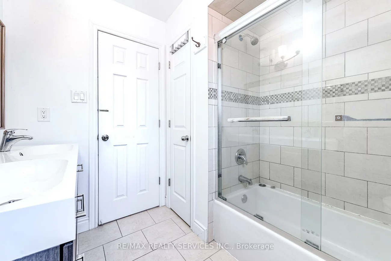 10, St Mark, Northwood Park, Brampton