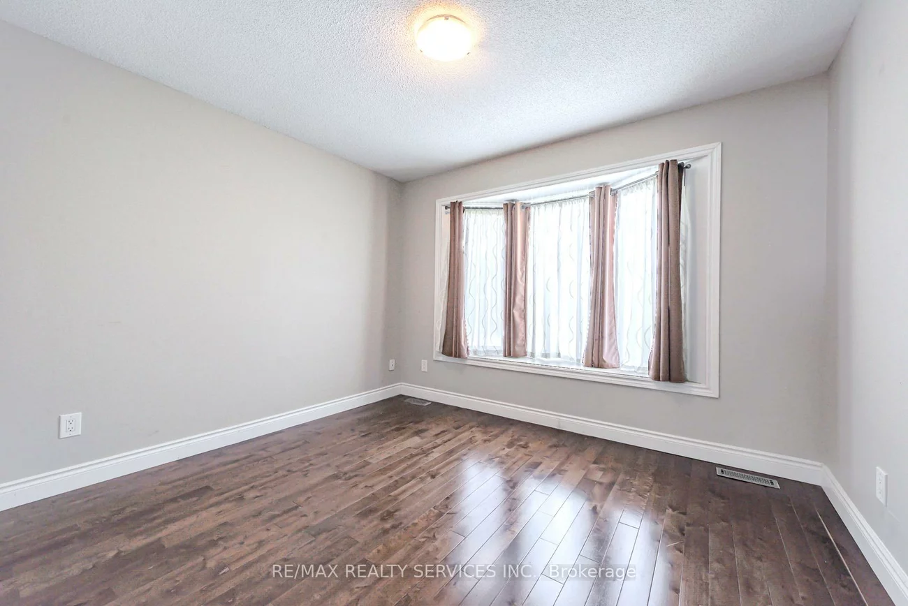 10, St Mark, Northwood Park, Brampton
