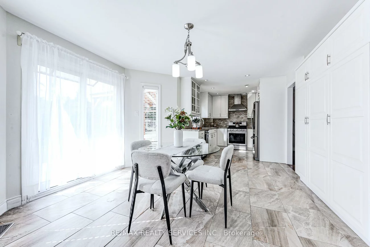 10, St Mark, Northwood Park, Brampton