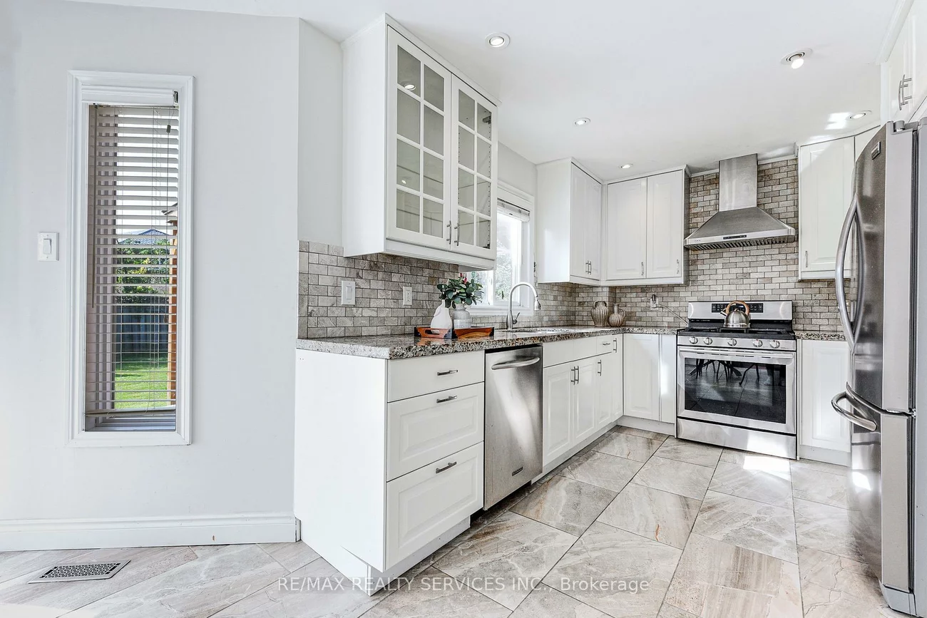 10, St Mark, Northwood Park, Brampton
