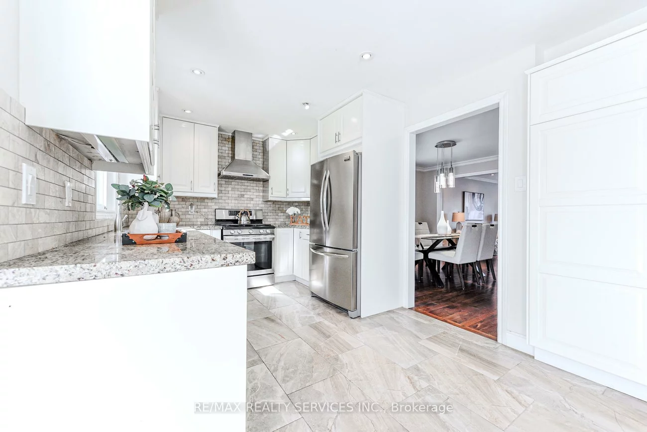 10, St Mark, Northwood Park, Brampton