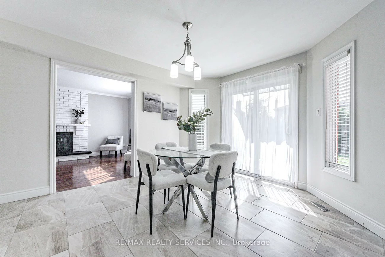 10, St Mark, Northwood Park, Brampton