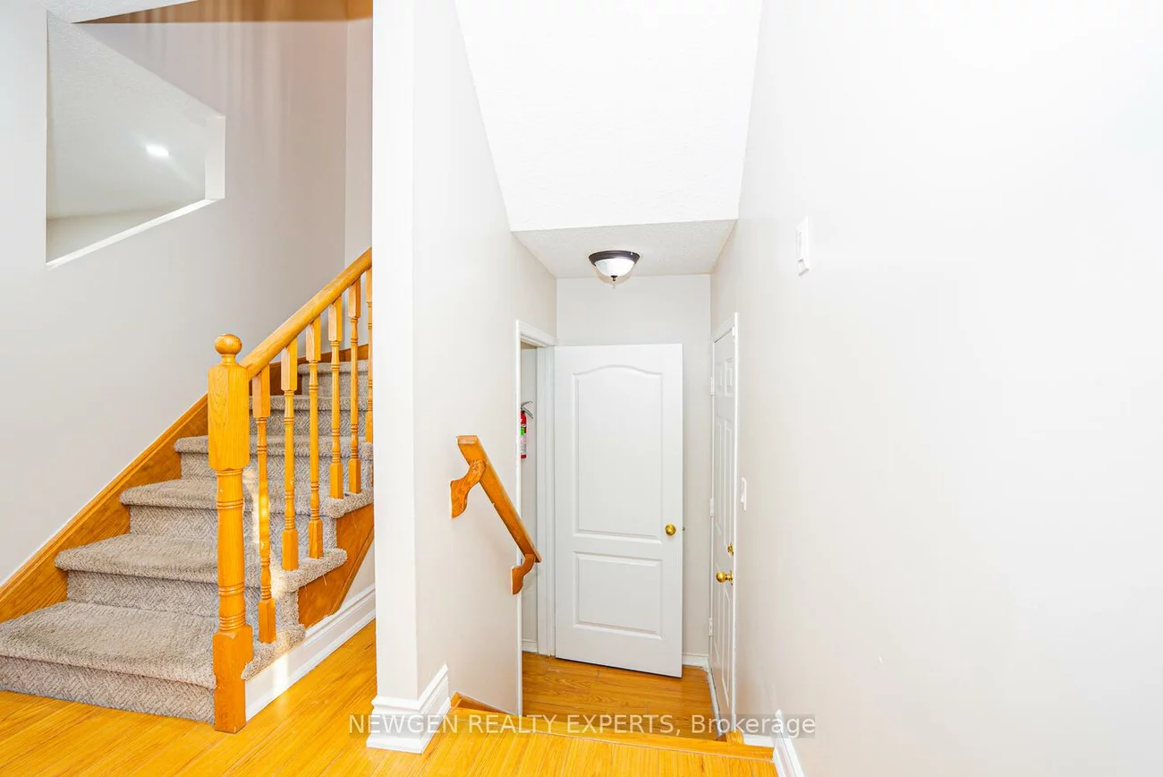 23, Whiteface, Fletcher's Meadow, Brampton