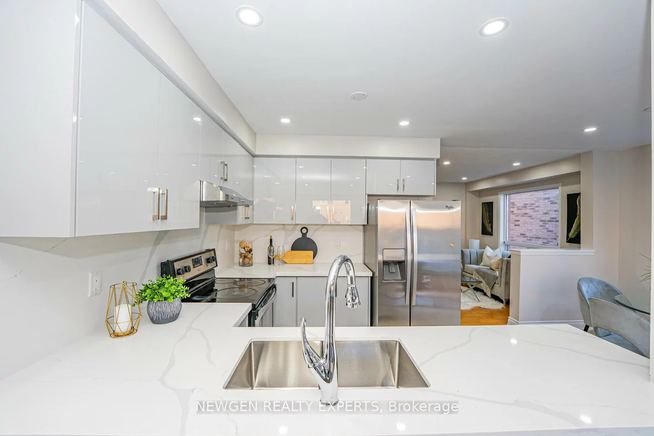 23, Whiteface, Fletcher's Meadow, Brampton