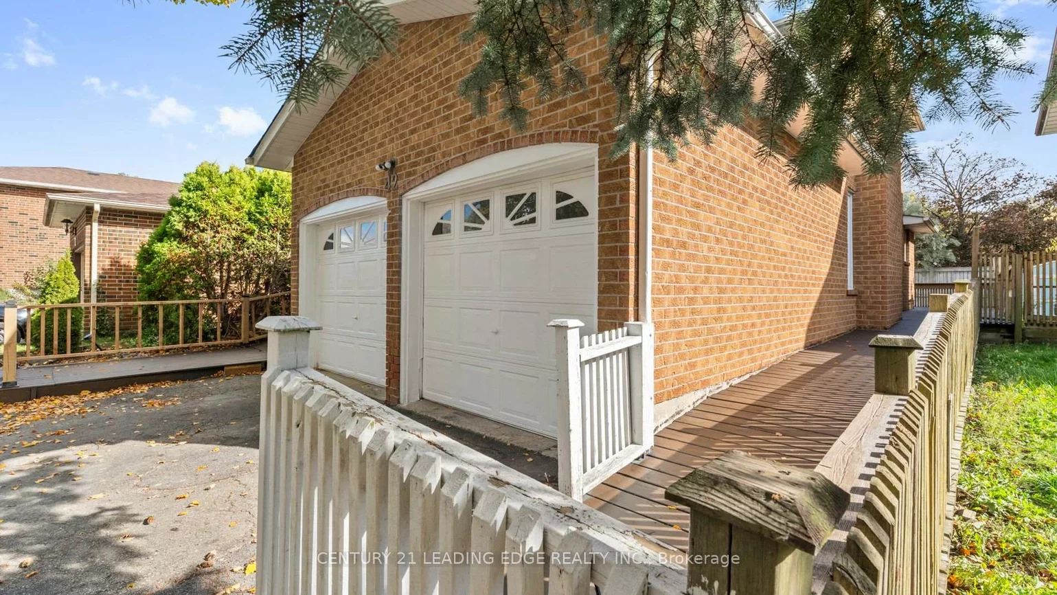 42, Tanager, Heart Lake West, Brampton