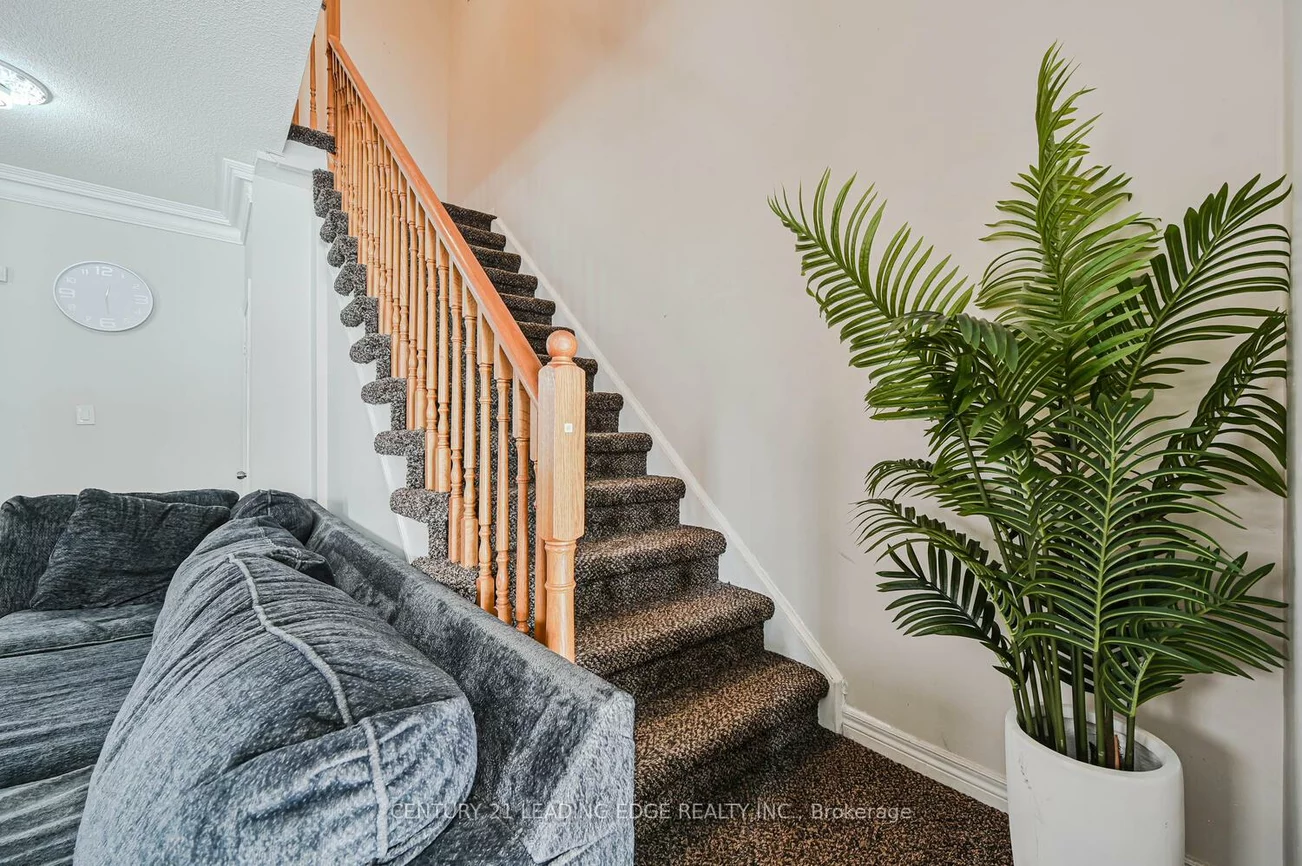 44, Deepcoral, Madoc, Brampton