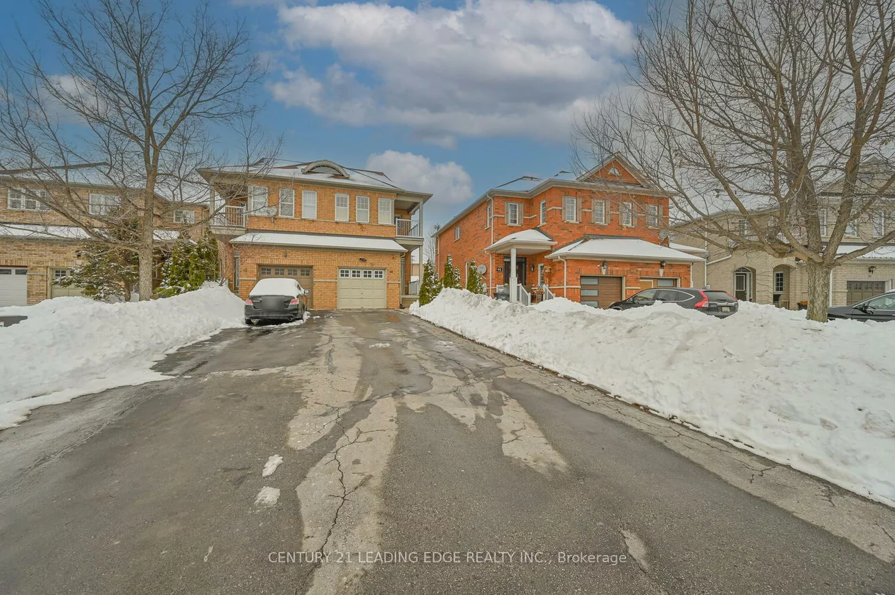 44, Deepcoral, Madoc, Brampton