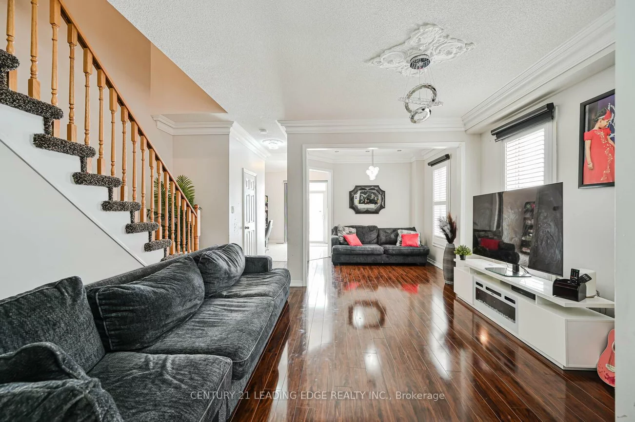 44, Deepcoral, Madoc, Brampton