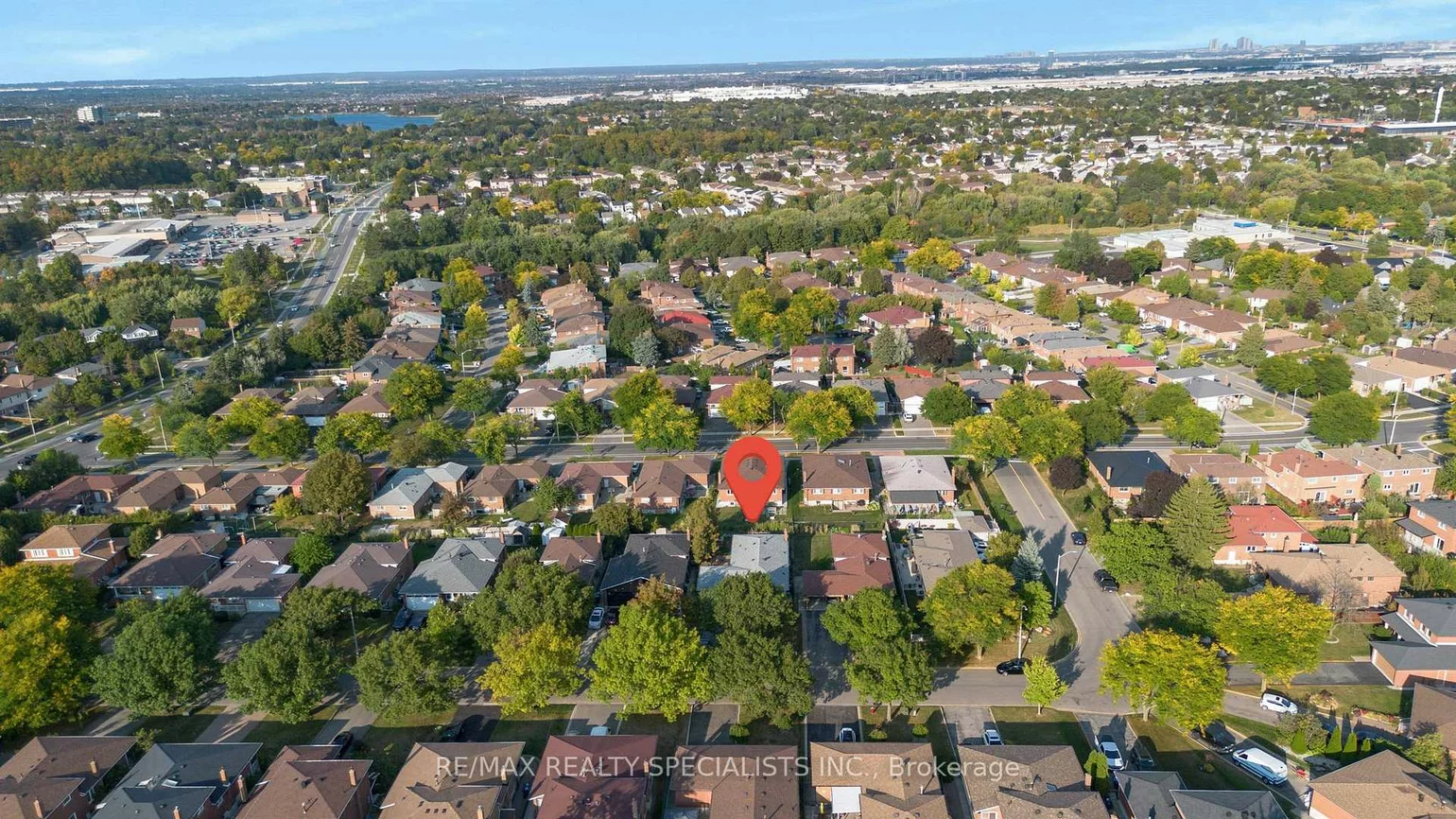 8, Malcolm, Central Park, Brampton