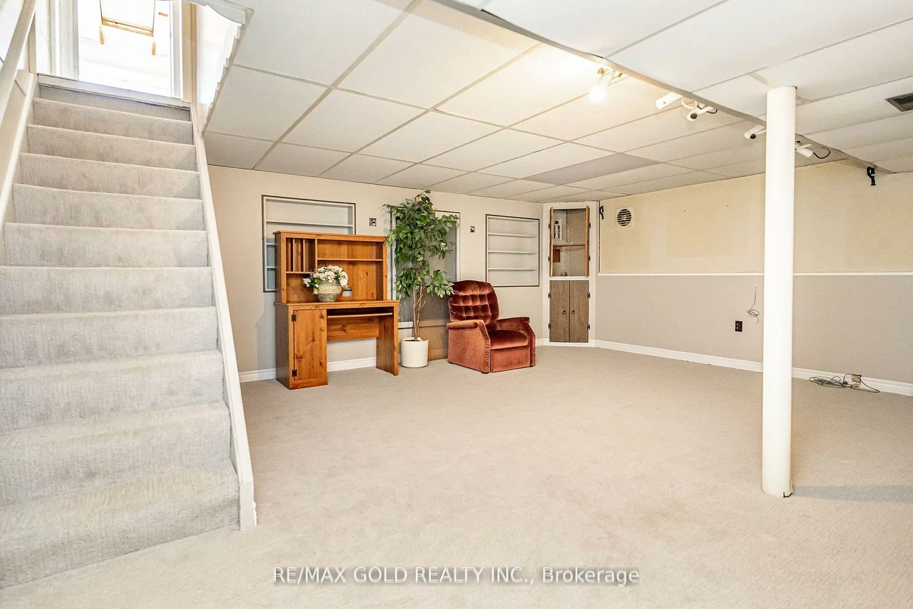 29, Chesterfield, Brampton East, Brampton