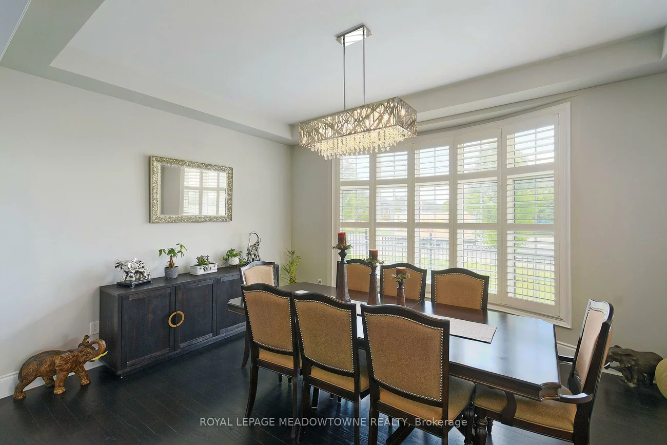 1, Royal West, Credit Valley, Brampton