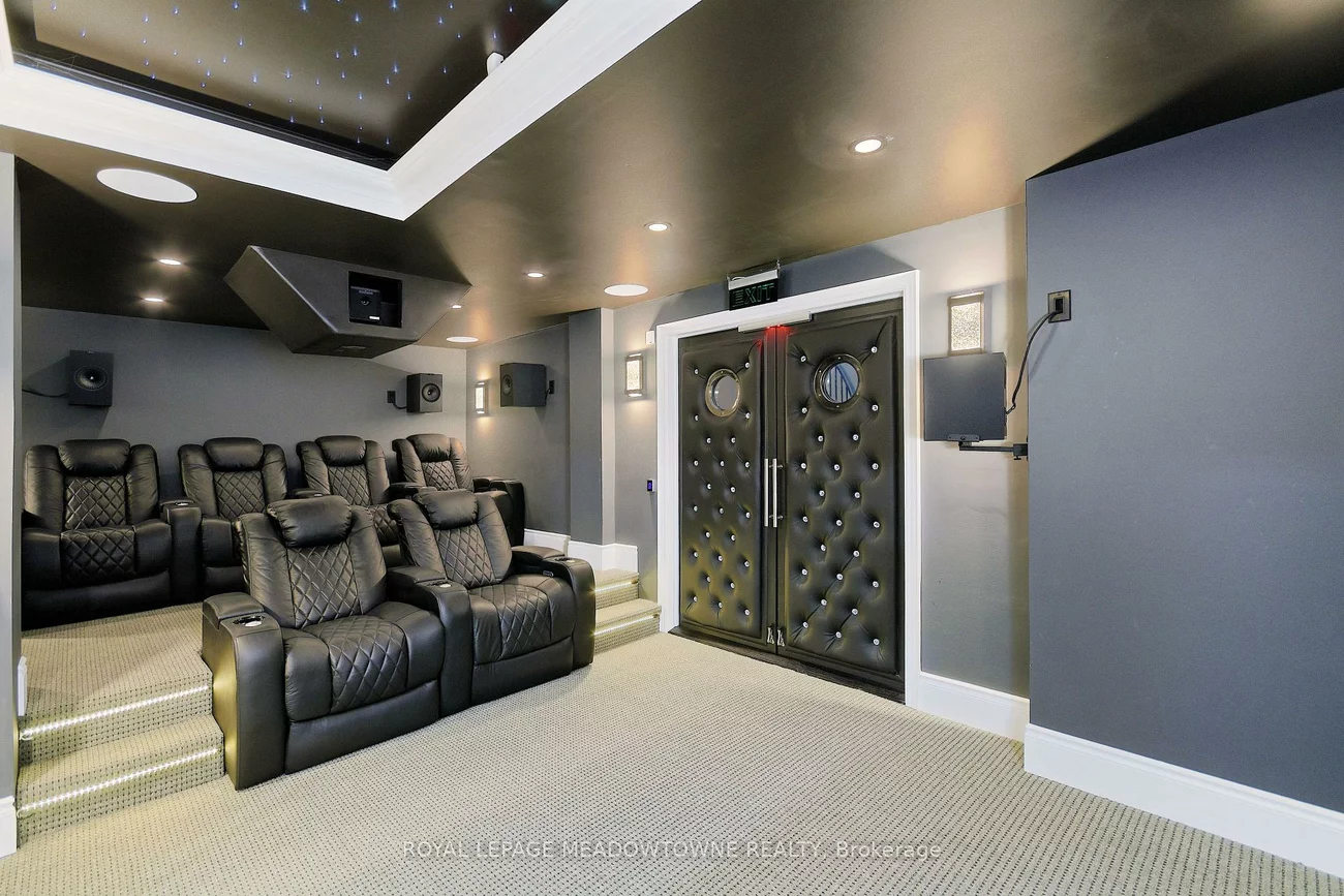 1, Royal West, Credit Valley, Brampton