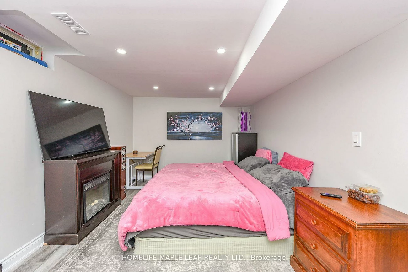 250, Brisdale, Fletcher's Meadow, Brampton