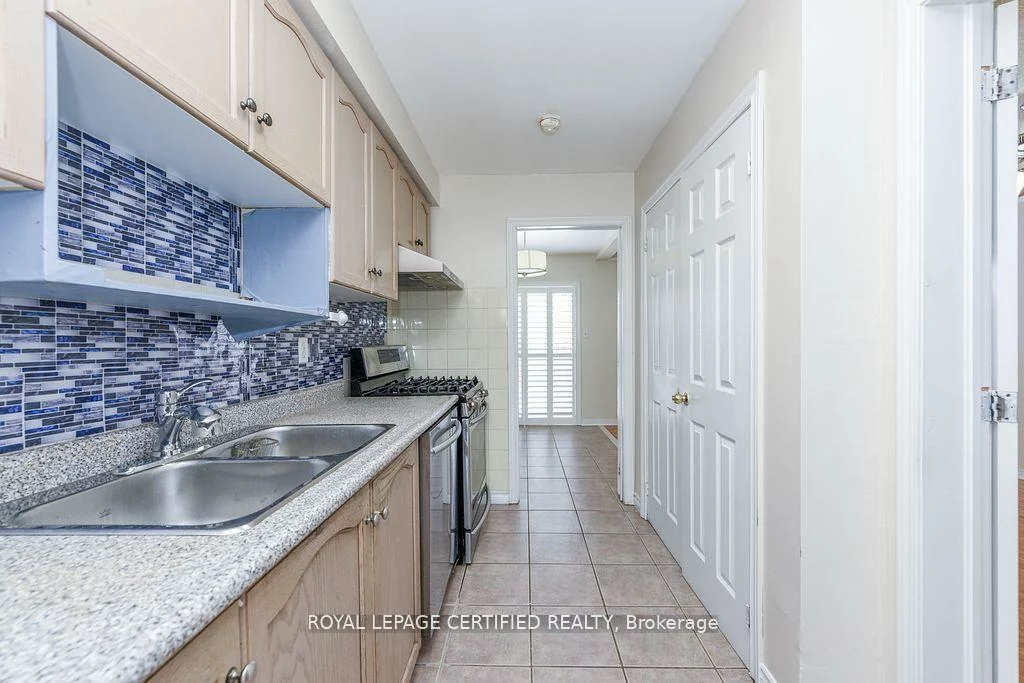 15, Tinsmith, Northwest Sandalwood Parkway, Brampton