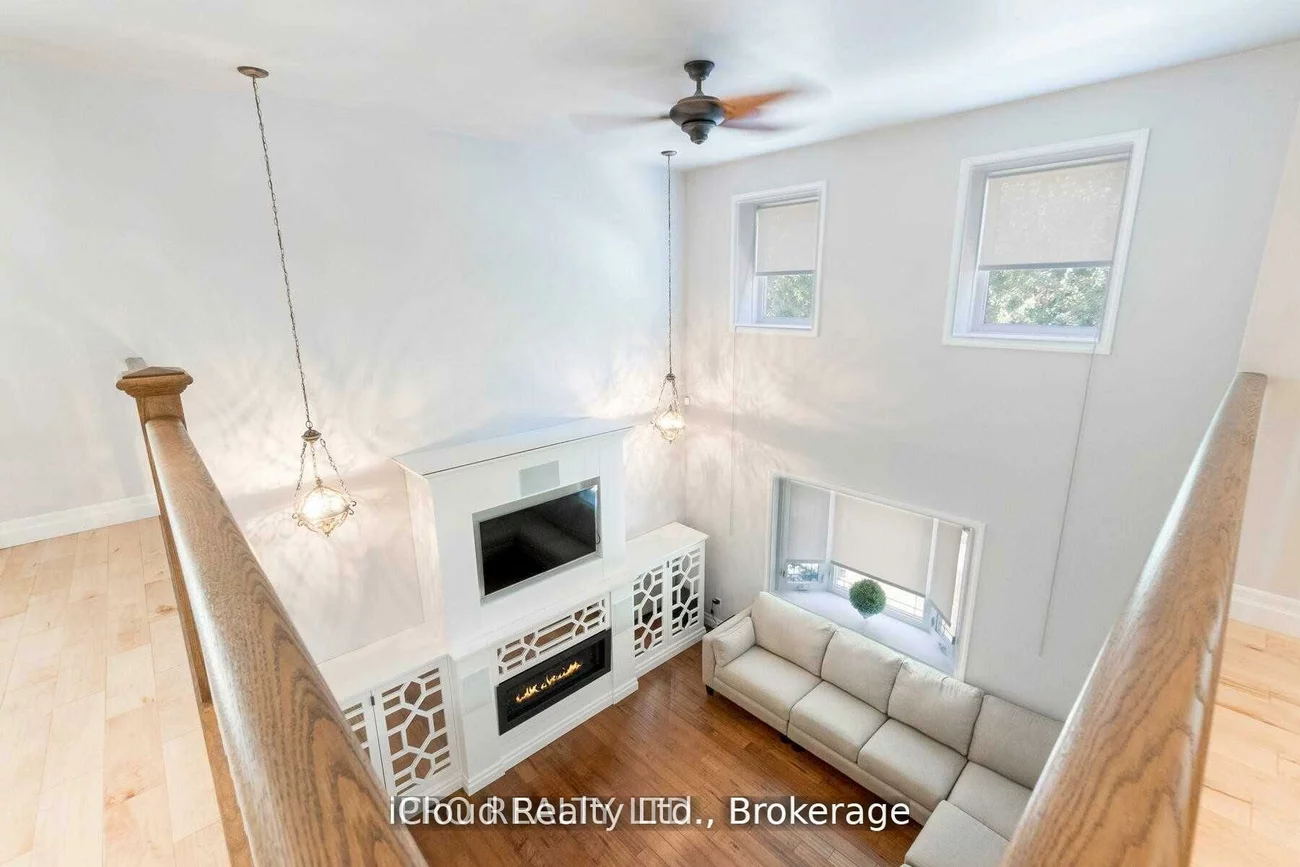 18, Sunset, Brampton West, Brampton