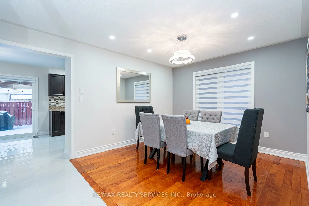 10, Penn, Fletcher's Meadow, Brampton