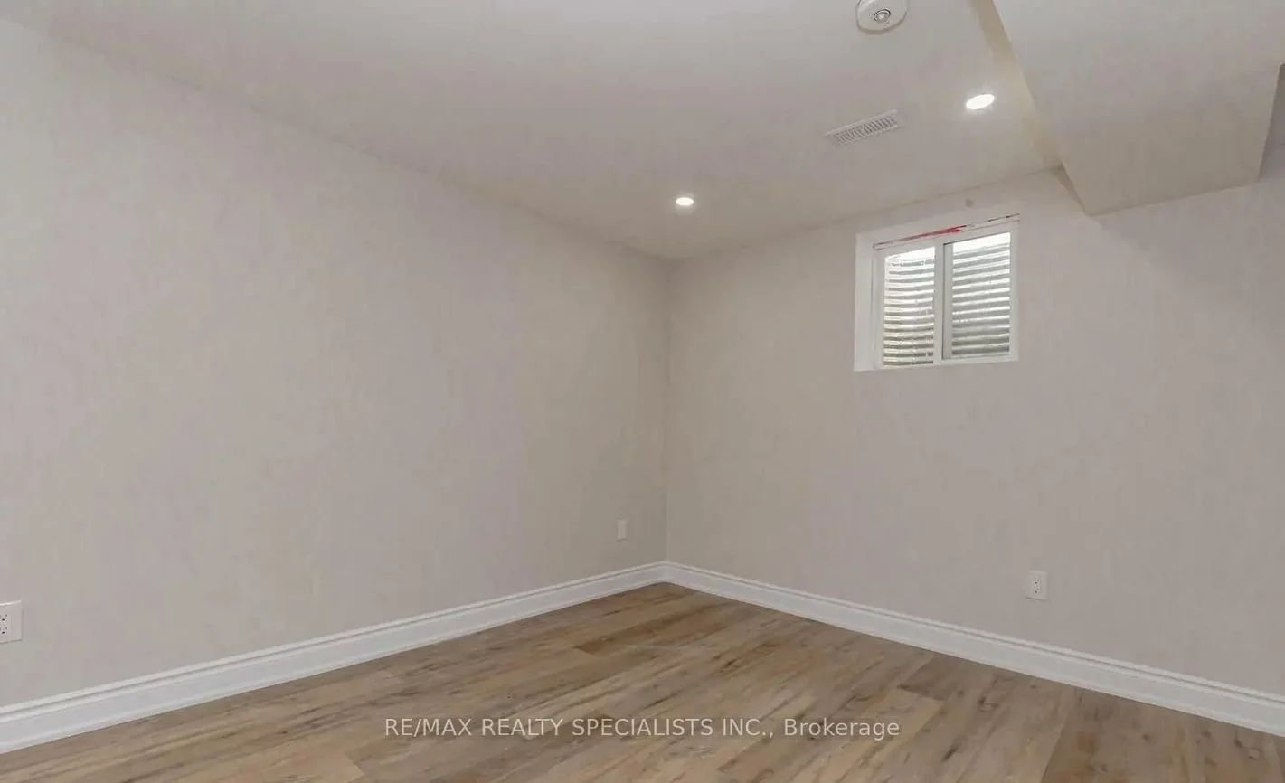 39, Seaborn, Madoc, Brampton