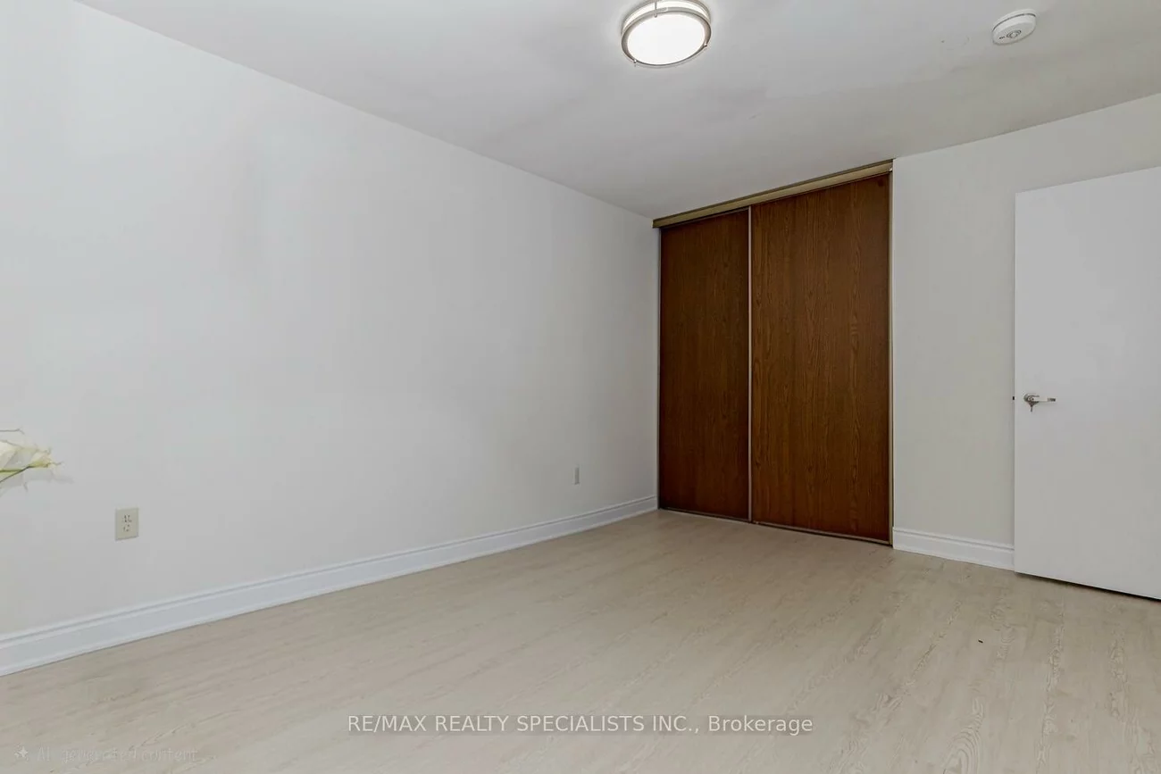 39, Seaborn, Madoc, Brampton