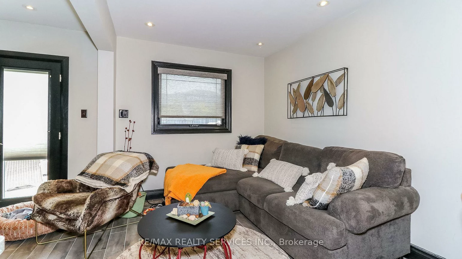 20, Manett, Brampton West, Brampton