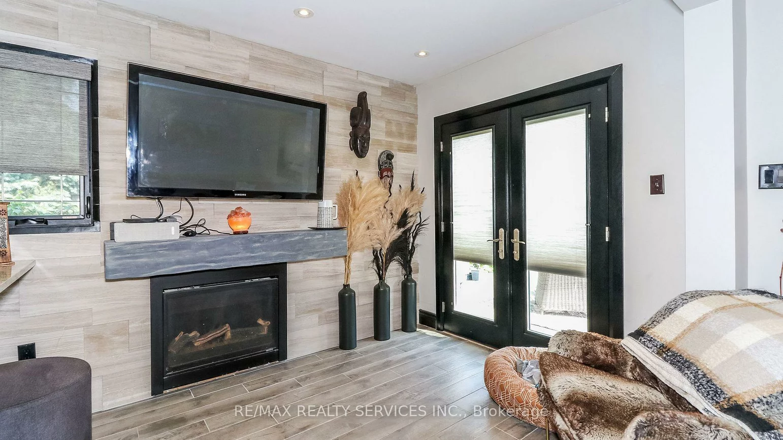 20, Manett, Brampton West, Brampton