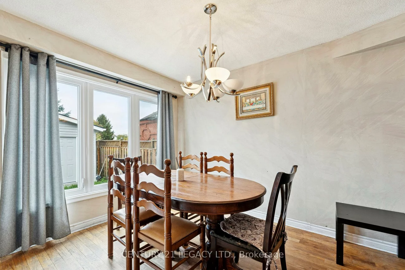 71, Townley, Heart Lake West, Brampton