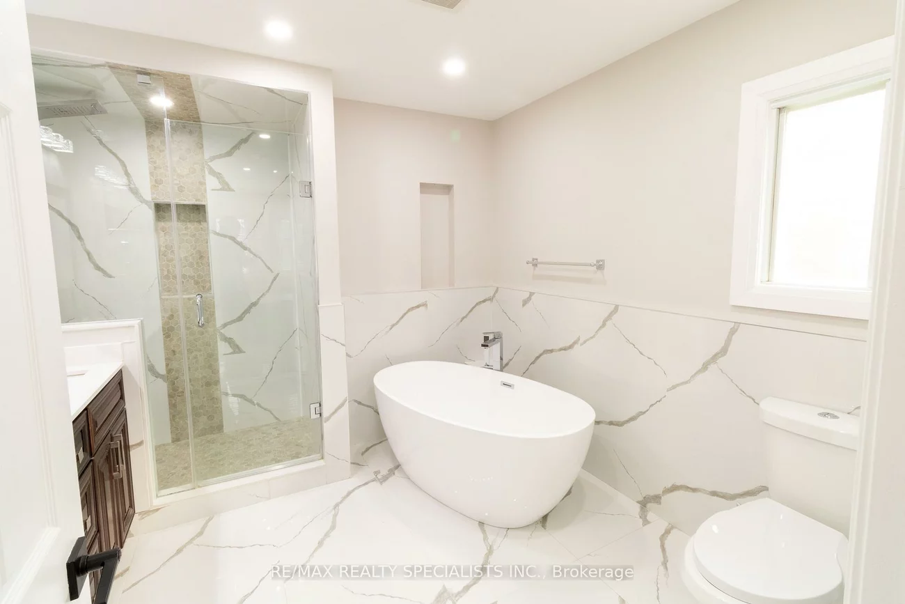 21, Bristol, Northwood Park, Brampton