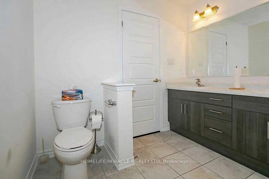 38, Leadenhall, Northwest Brampton, Brampton