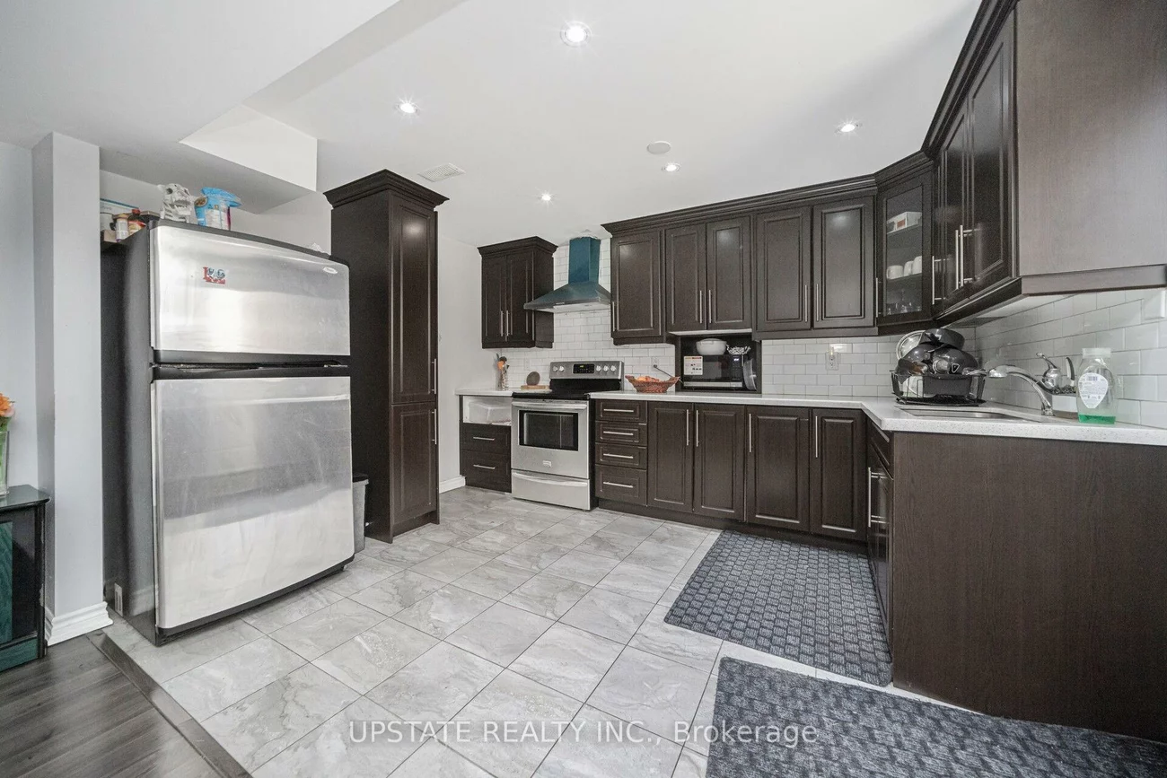 2, Beachville, Credit Valley, Brampton