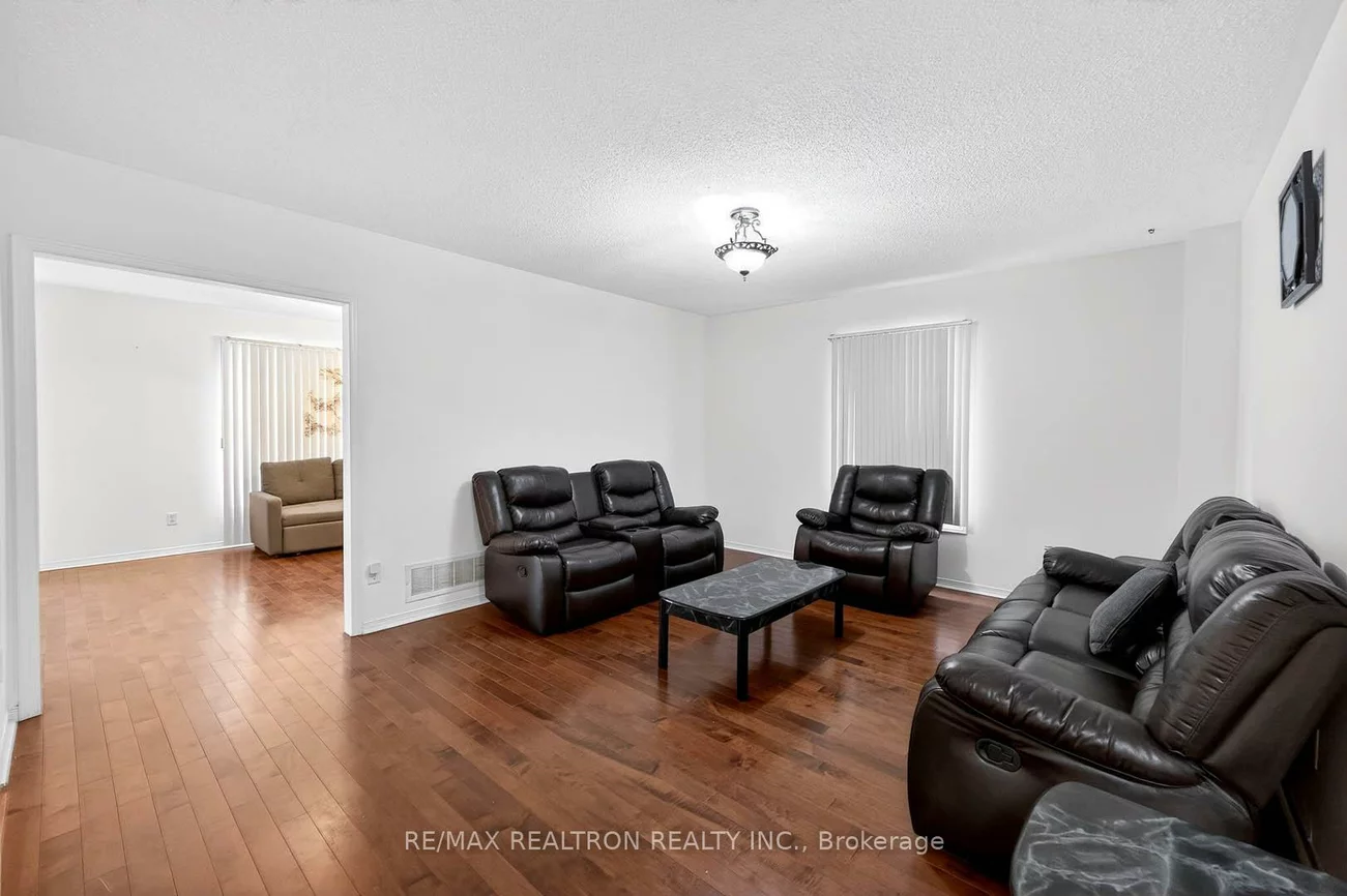 16, Pacific Wind, Sandringham-Wellington, Brampton