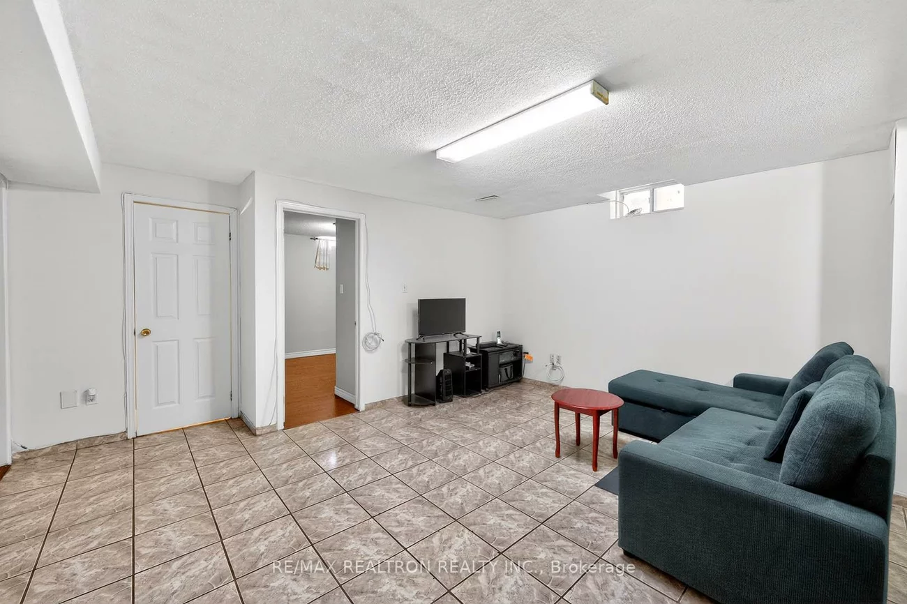 16, Pacific Wind, Sandringham-Wellington, Brampton