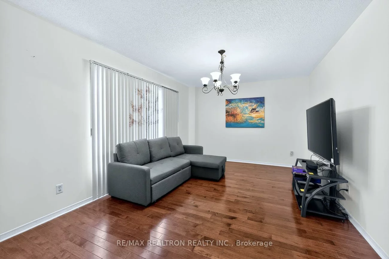 16, Pacific Wind, Sandringham-Wellington, Brampton