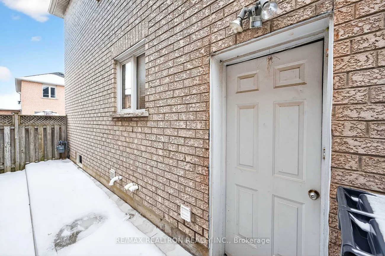 16, Pacific Wind, Sandringham-Wellington, Brampton