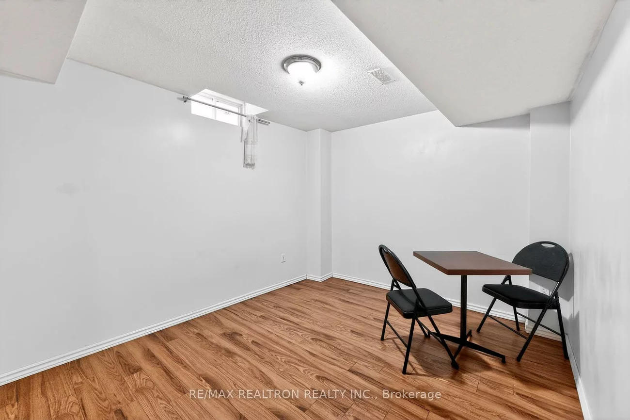 16, Pacific Wind, Sandringham-Wellington, Brampton