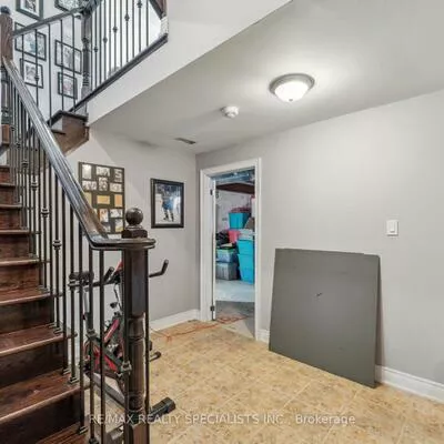 9, Flanders, Credit Valley, Brampton