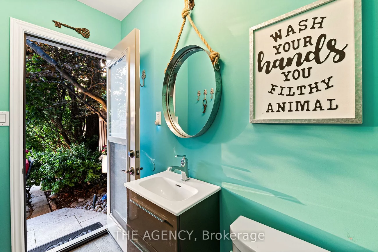 7, Stonegate, Snelgrove, Brampton