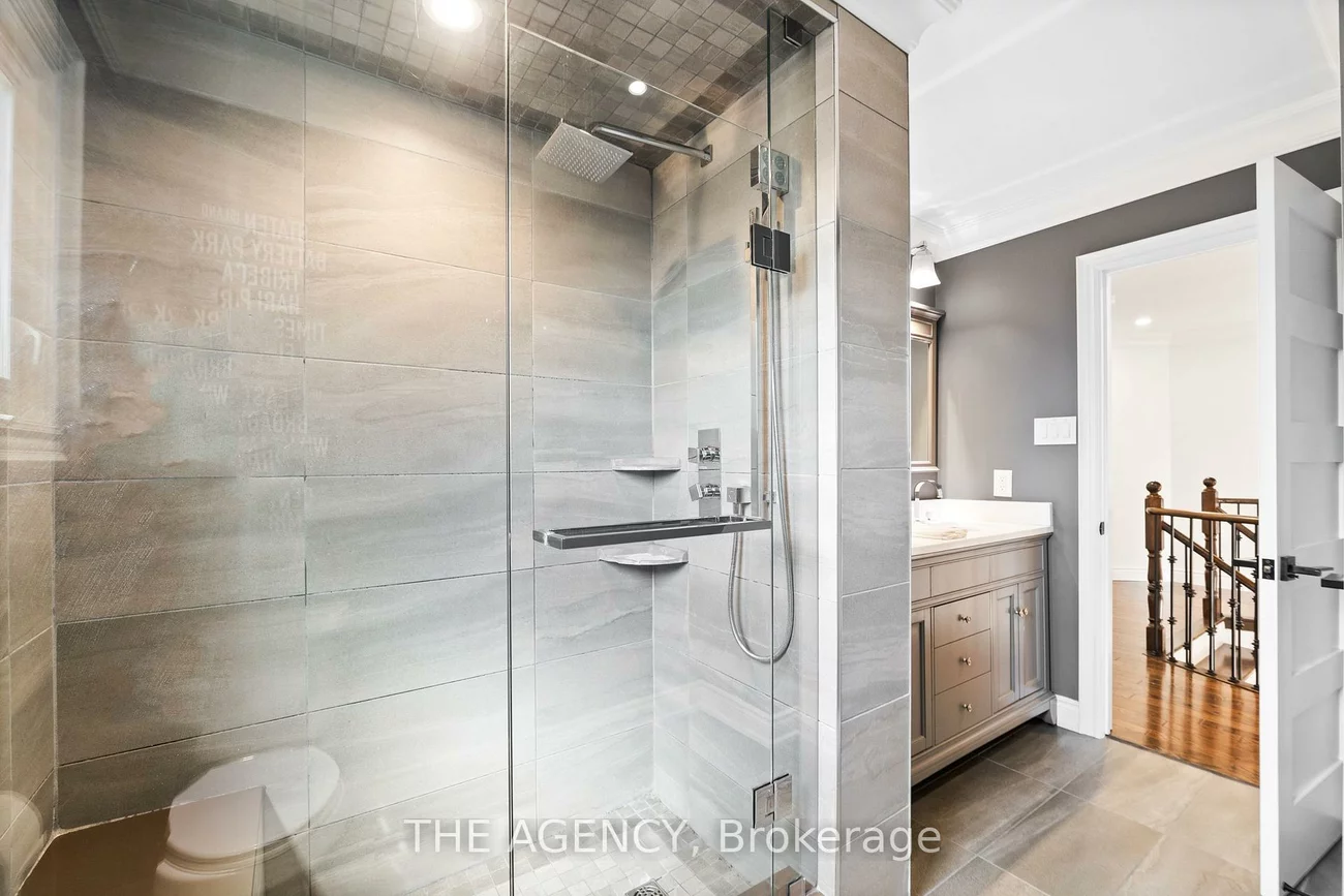 7, Stonegate, Snelgrove, Brampton