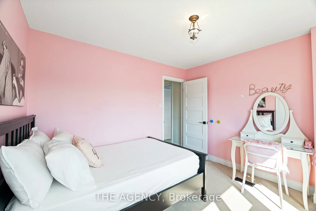 7, Stonegate, Snelgrove, Brampton