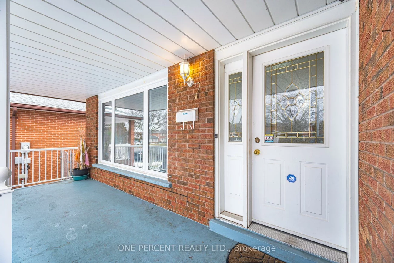 4, Manorcrest, Central Park, Brampton