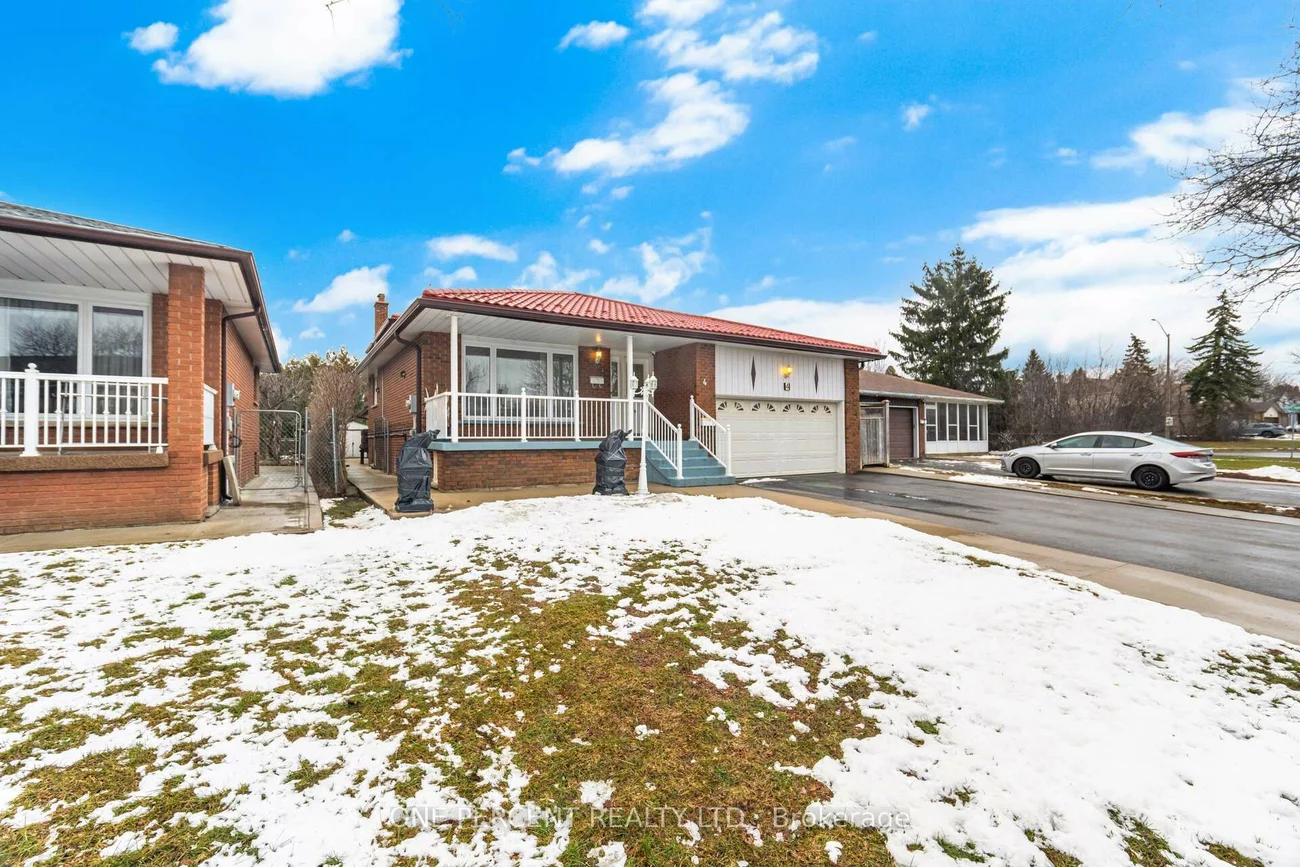 4, Manorcrest, Central Park, Brampton