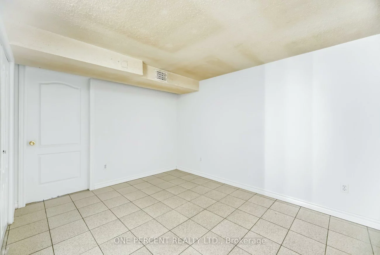 4, Manorcrest, Central Park, Brampton