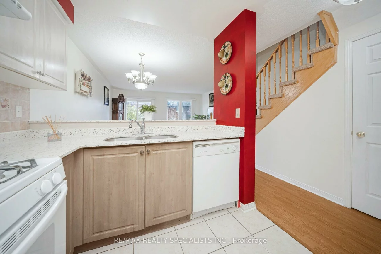 43, Rockgarden, Sandringham-Wellington, Brampton