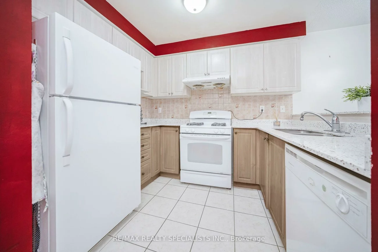 43, Rockgarden, Sandringham-Wellington, Brampton