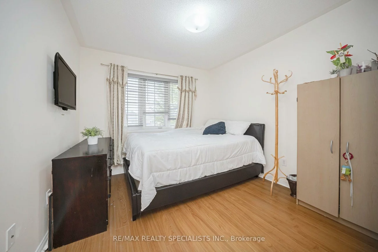 43, Rockgarden, Sandringham-Wellington, Brampton