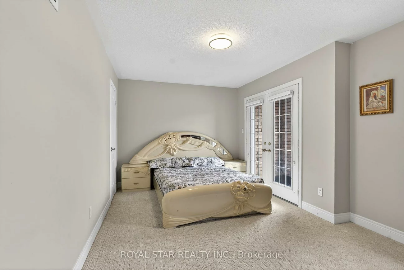 10, Solidarity, Bram West, Brampton