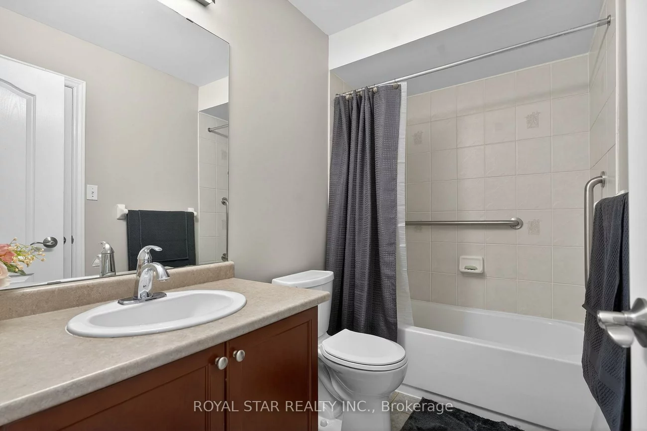 10, Solidarity, Bram West, Brampton