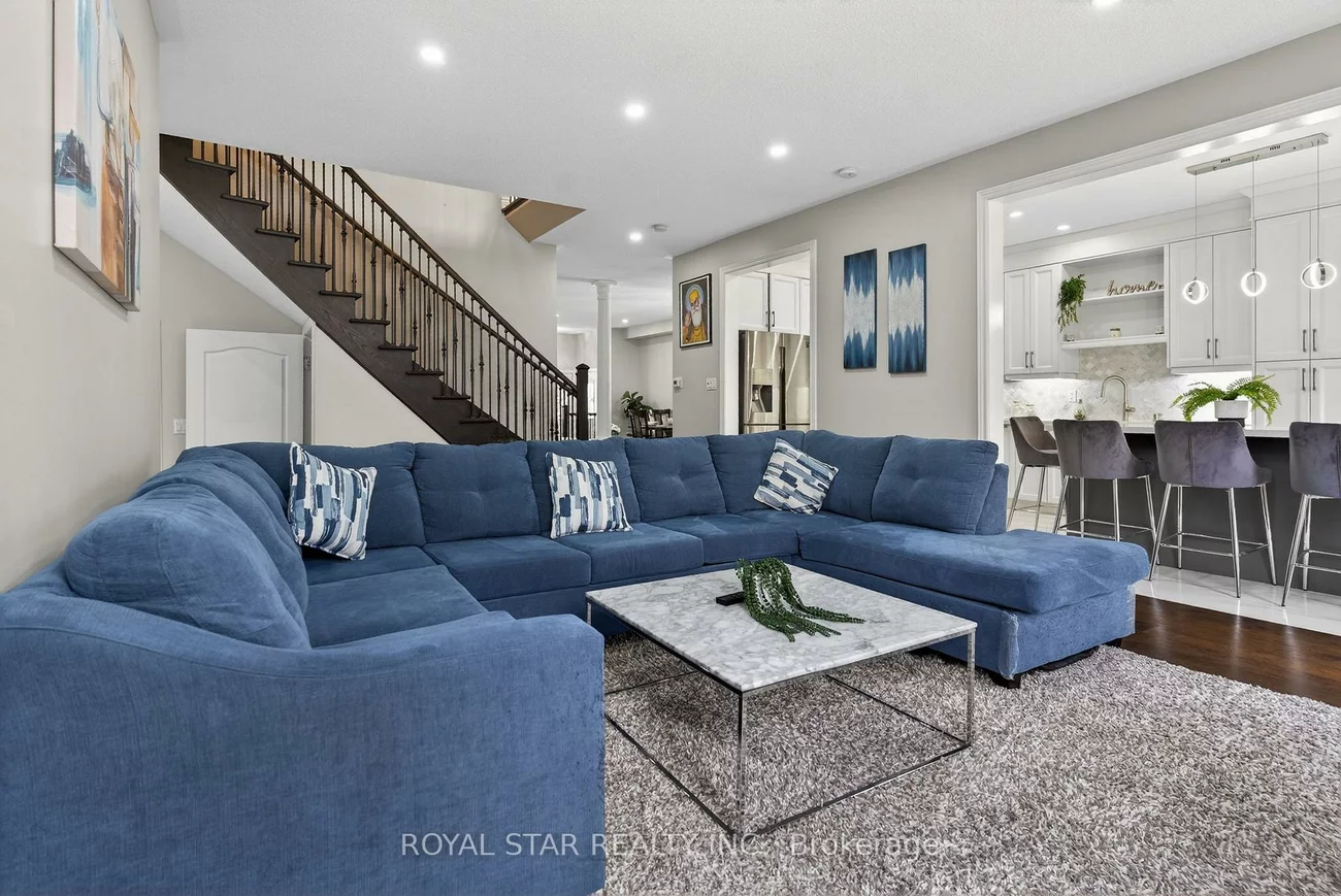 10, Solidarity, Bram West, Brampton